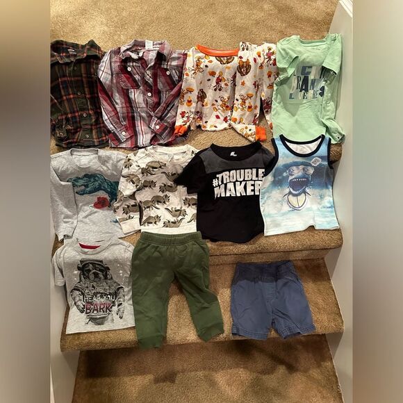 Bundle of Boy Toddler Mixed Clothes Size 2T - Picture 1 of 14
